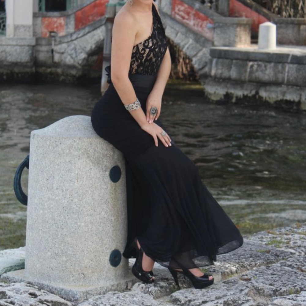 Betsy&Adam Gala Dress